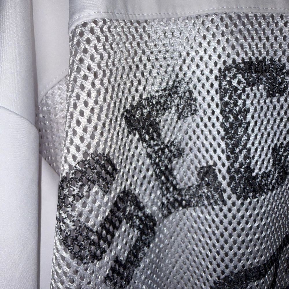 Graphic Mesh Jersey - Picture 4 of 5